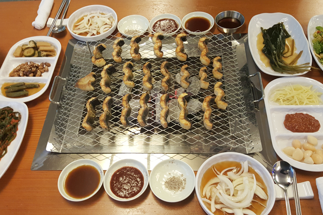 자연산 민물장어 만혜정